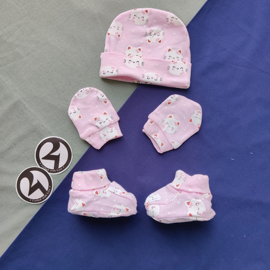Catland Cap, Socks and Mitten Set